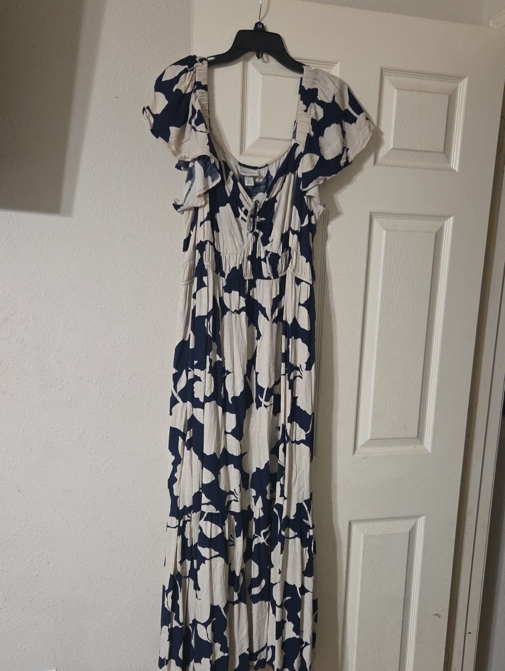 Ava & Viv Navy and Cream Floral Maxi Dress 1X